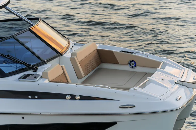 Slide: The Image of Aquila 32 Sport 2023 - 2