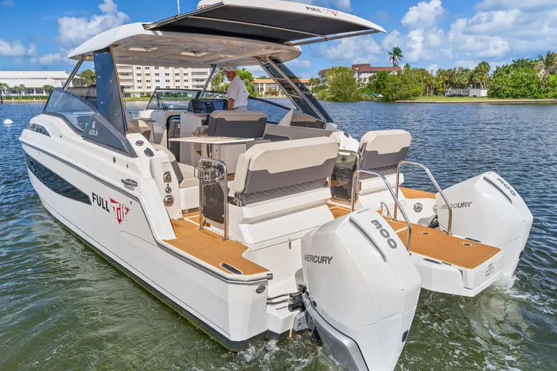 Slide: The Image of Aquila 32 Sport 2023 - 8