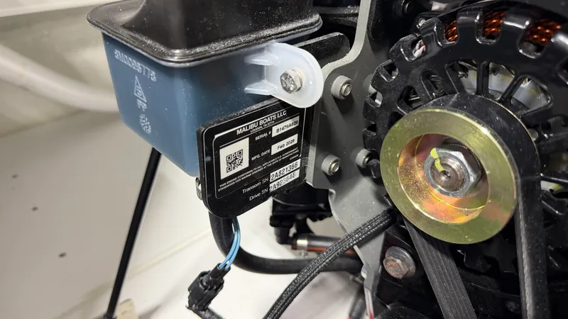 Slide: The Image of Cobalt R8 2027 - 33