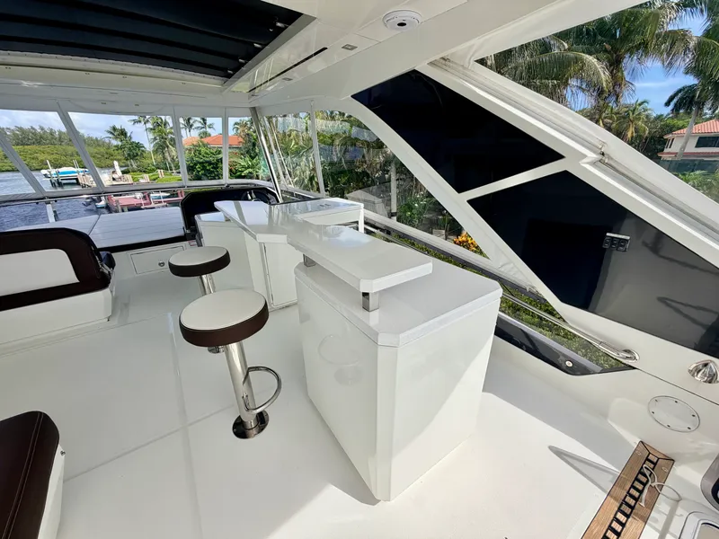 Slide: The Image of Galeon 640 FLY BRIDGE 2019 - 37