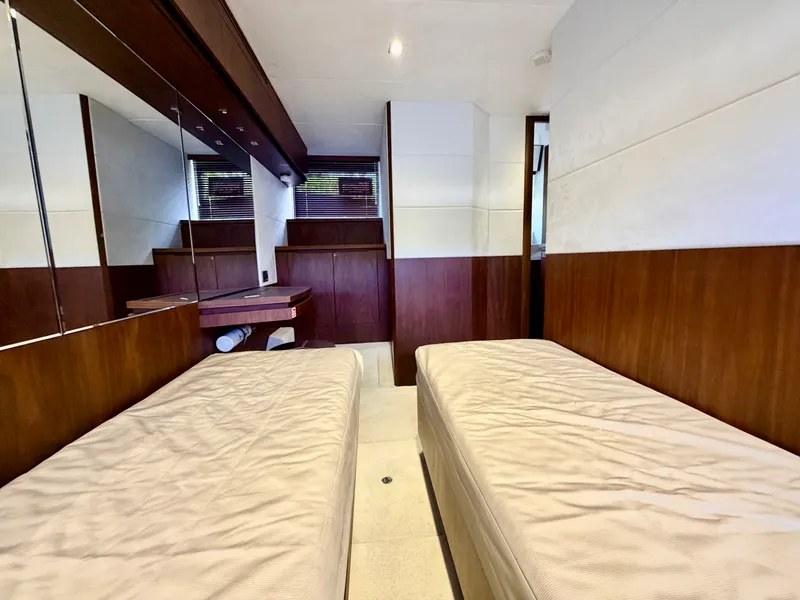 Slide: The Image of Galeon 640 FLY BRIDGE 2019 - 26