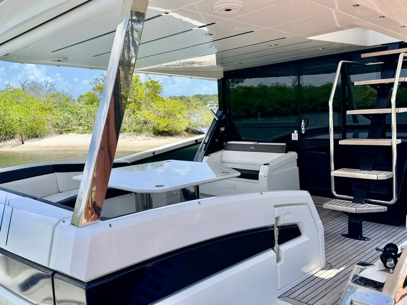 Slide: The Image of Galeon 640 FLY BRIDGE 2019 - 6