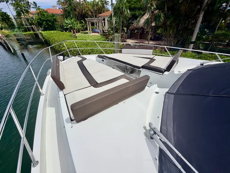 Slide: The Image of Galeon 640 FLY BRIDGE 2019 - 59