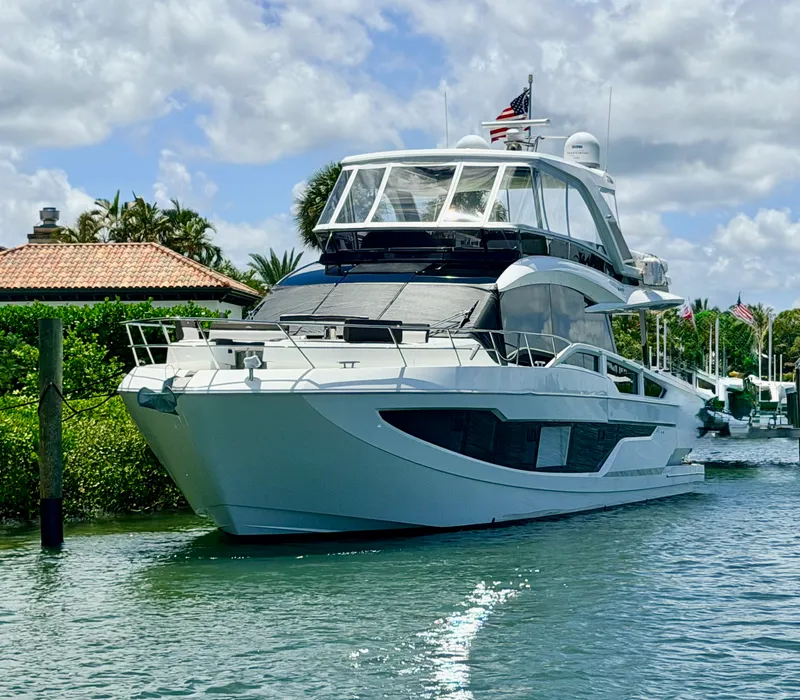 Slide: The Image of Galeon 640 FLY BRIDGE 2019 - 49