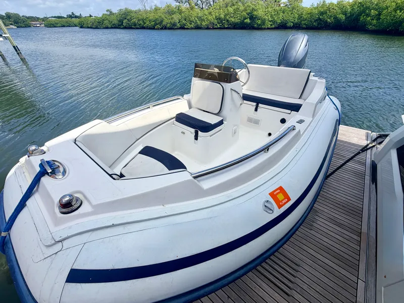 Slide: The Image of Galeon 640 FLY BRIDGE 2019 - 46