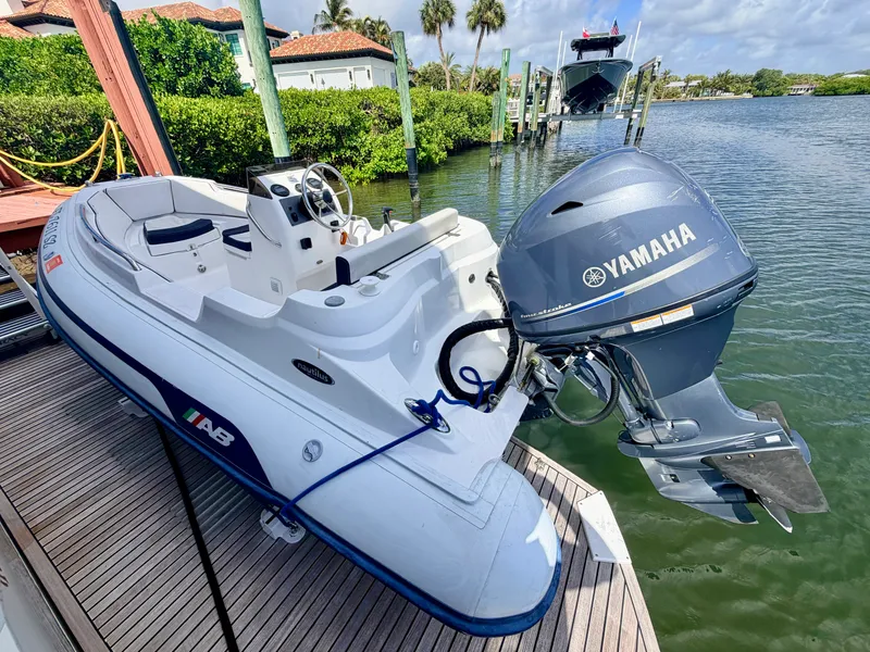 Slide: The Image of Galeon 640 FLY BRIDGE 2019 - 47