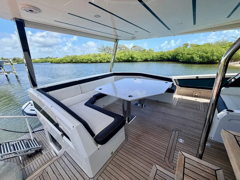 Slide: The Image of Galeon 640 FLY BRIDGE 2019 - 7