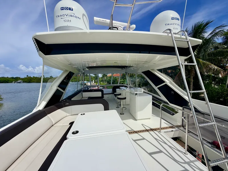 Slide: The Image of Galeon 640 FLY BRIDGE 2019 - 35