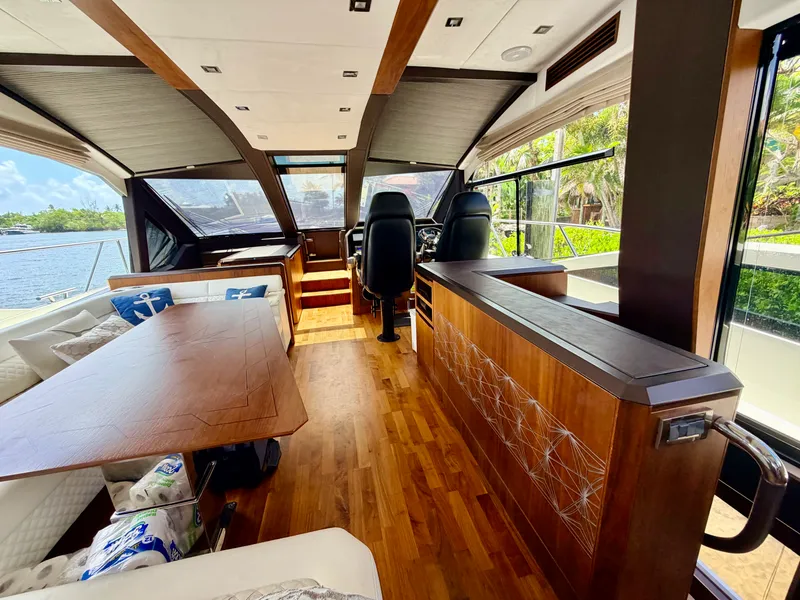 Slide: The Image of Galeon 640 FLY BRIDGE 2019 - 14