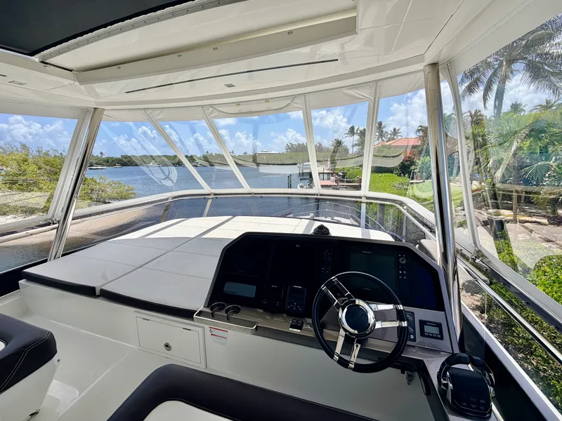Slide: The Image of Galeon 640 FLY BRIDGE 2019 - 37