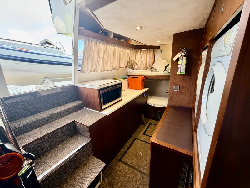Slide: The Image of Galeon 640 FLY BRIDGE 2019 - 39