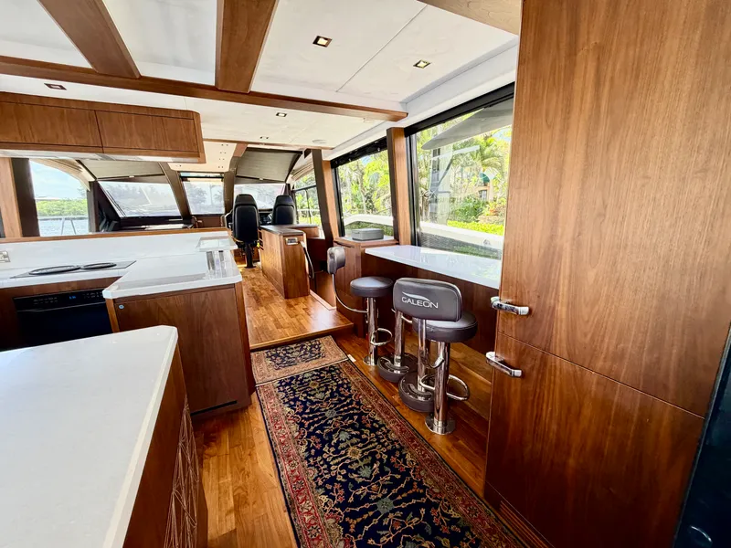 Slide: The Image of Galeon 640 FLY BRIDGE 2019 - 10