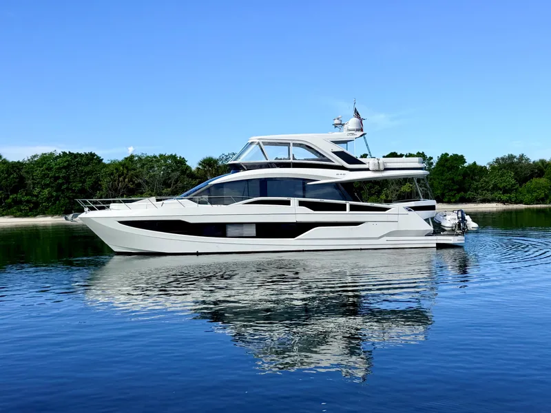 The Image of Galeon 640 FLY BRIDGE 2019 - 0