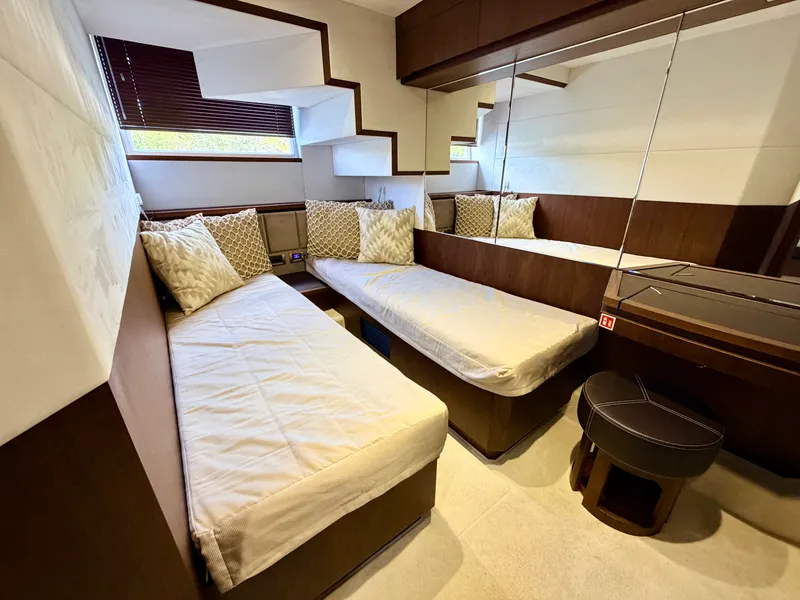 Slide: The Image of Galeon 640 FLY BRIDGE 2019 - 24