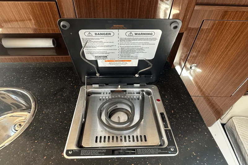 Slide: The Image of Regal 30 EXPRESS 2015 - 38