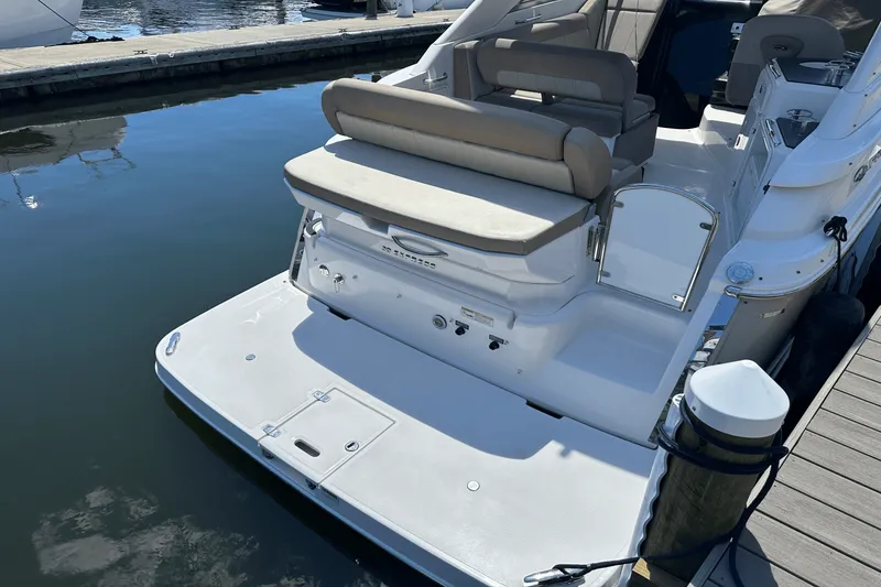 Slide: The Image of Regal 30 EXPRESS 2015 - 6