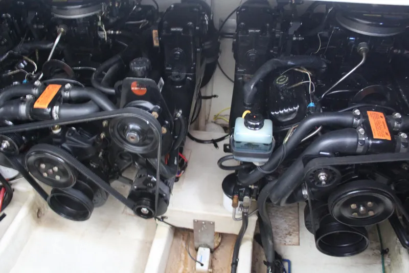 Slide: The Image of Cruisers 3075 Rogue 1999 - 41