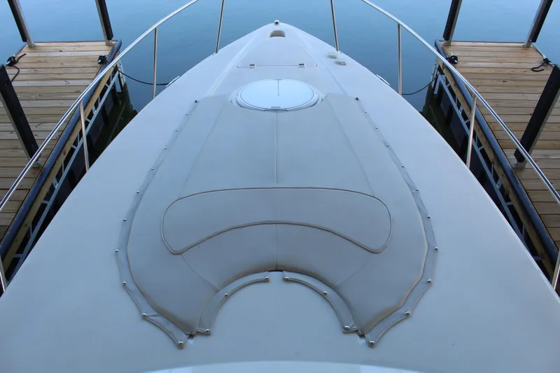 Slide: The Image of Cruisers Yachts 3075 Rogue 1999 - 11