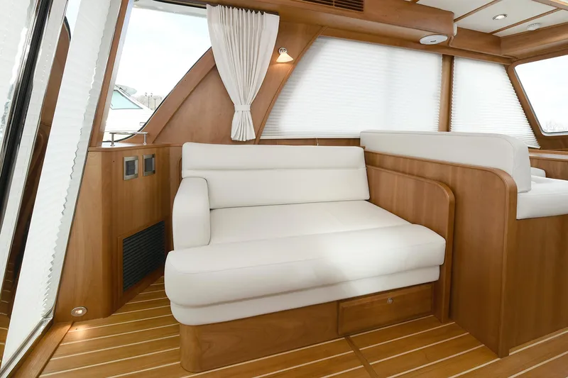 Slide: The Image of Sabre 48 Salon Express 2021 - 64