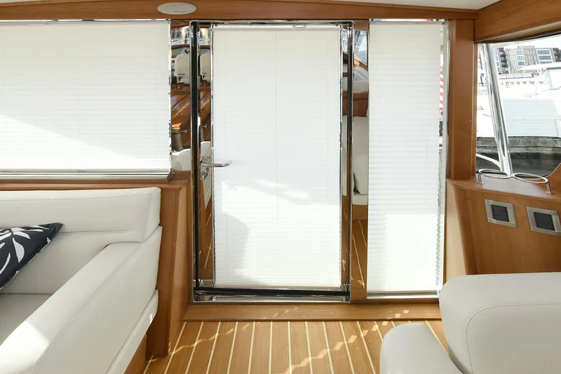 Slide: The Image of Sabre 48 Salon Express 2021 - 48