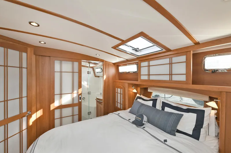 Slide: The Image of Sabre 48 Salon Express 2021 - 92