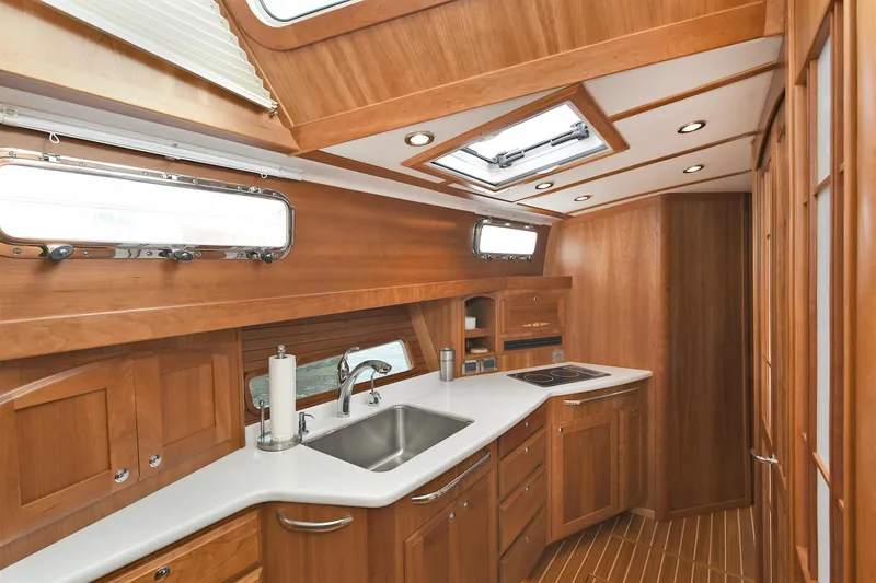 Slide: The Image of Sabre 48 Salon Express 2021 - 86