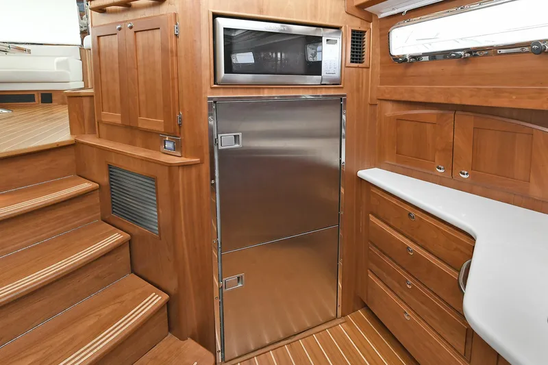 Slide: The Image of Sabre 48 Salon Express 2021 - 84
