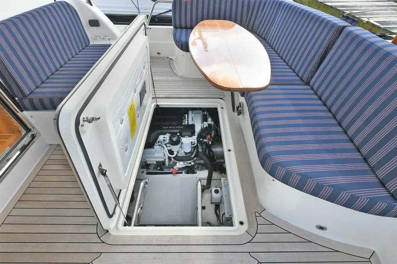 Slide: The Image of Sabre 48 Salon Express 2021 - 30