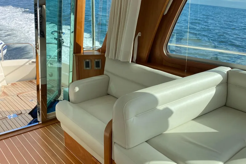 Slide: The Image of Sabre 48 Salon Express 2021 - 49