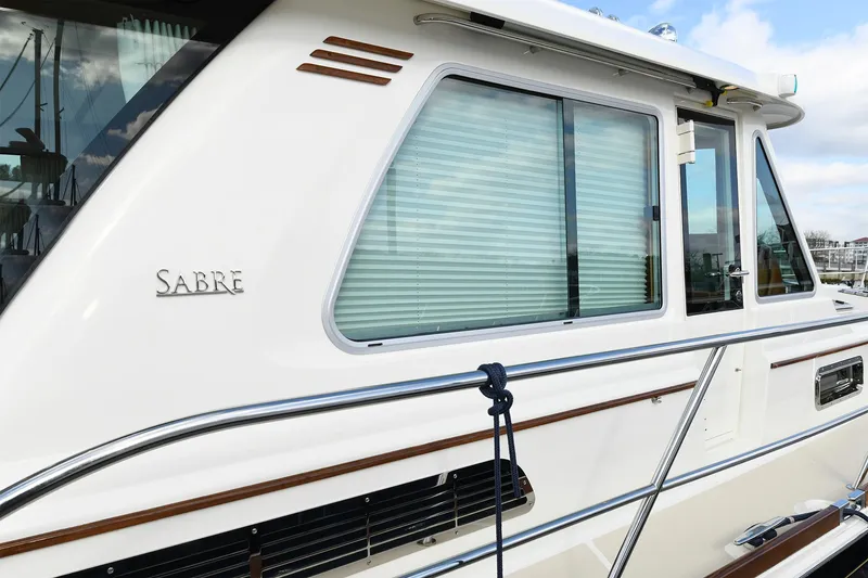 Slide: The Image of Sabre 48 Salon Express 2021 - 10