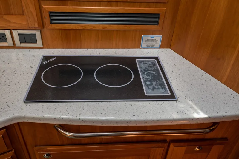 Slide: The Image of Sabre 48 Salon Express 2021 - 37