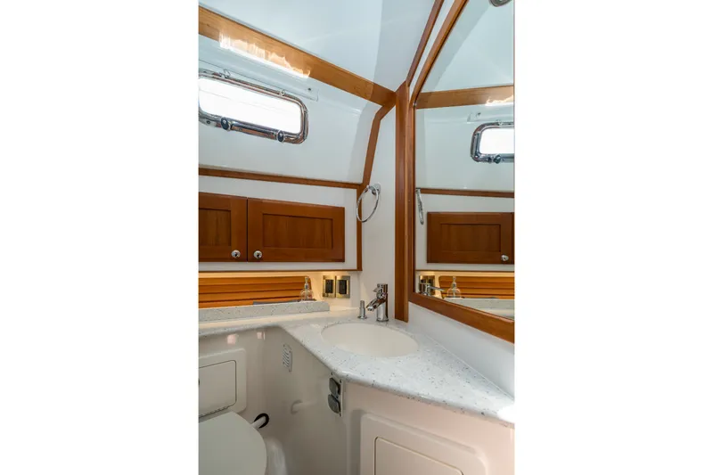 Slide: The Image of Sabre 48 Salon Express 2021 - 29