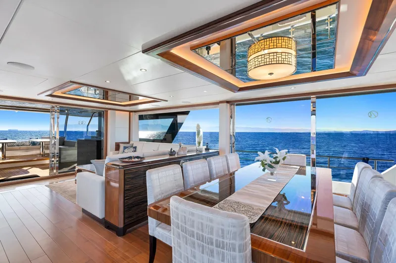 Slide: The Image of Ocean Alexander 32L Motor Yacht 2021 - 1