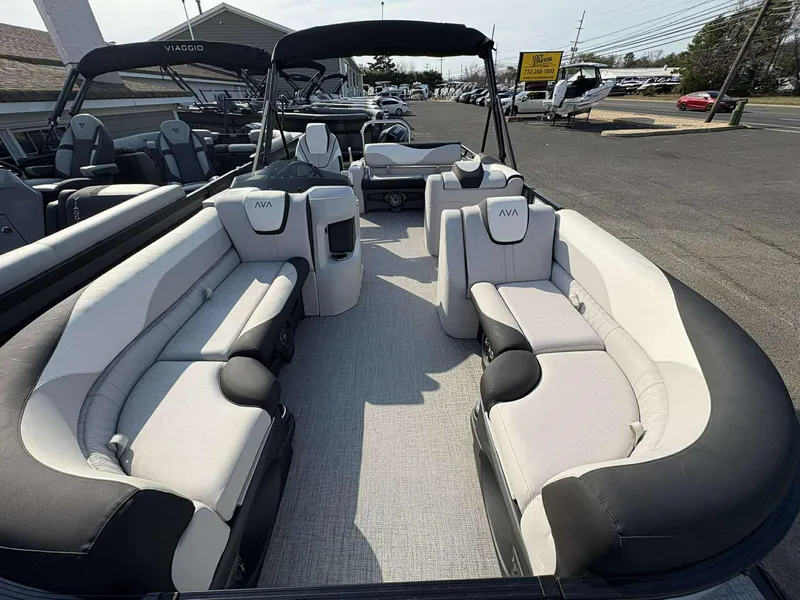 Slide: The Image of Avalon 2385 LSZ VRB 2026 - 13