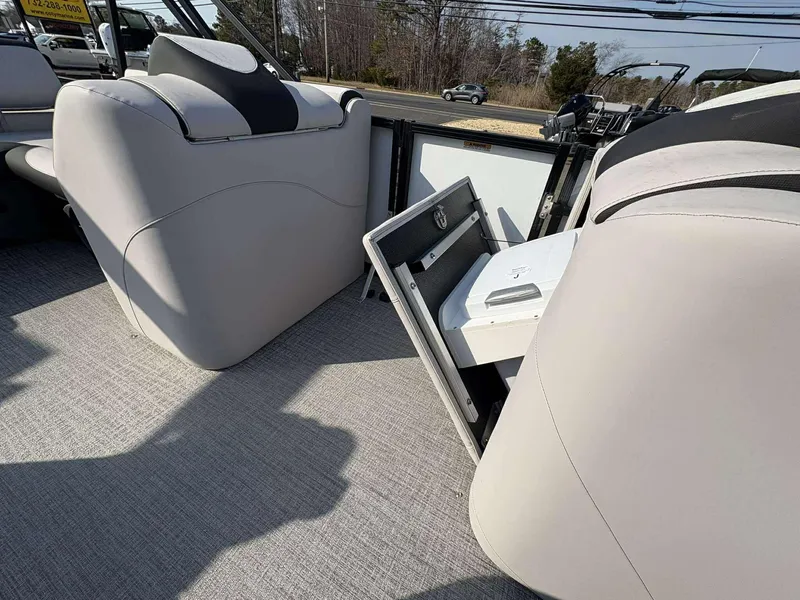 Slide: The Image of Avalon 2385 LSZ VRB 2026 - 15