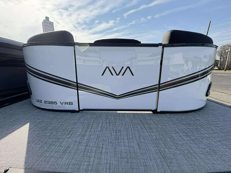 Slide: The Image of Avalon 2385 LSZ VRB 2026 - 11