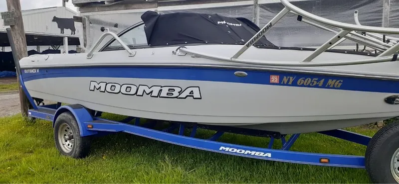 The Image of Moomba Outback V 2010 - 0