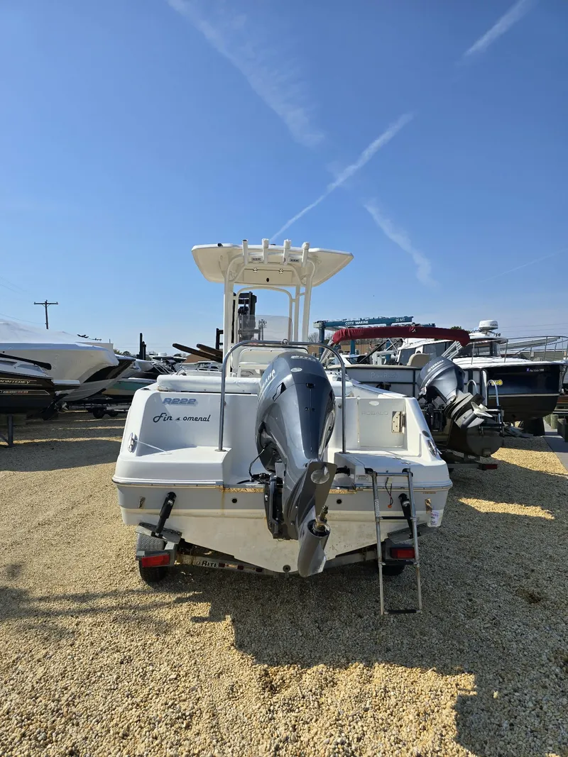 Slide: The Image of Robalo R222 2019 - 2