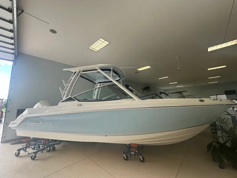 The Image of Boston Whaler 240 Vantage 2026 - 0