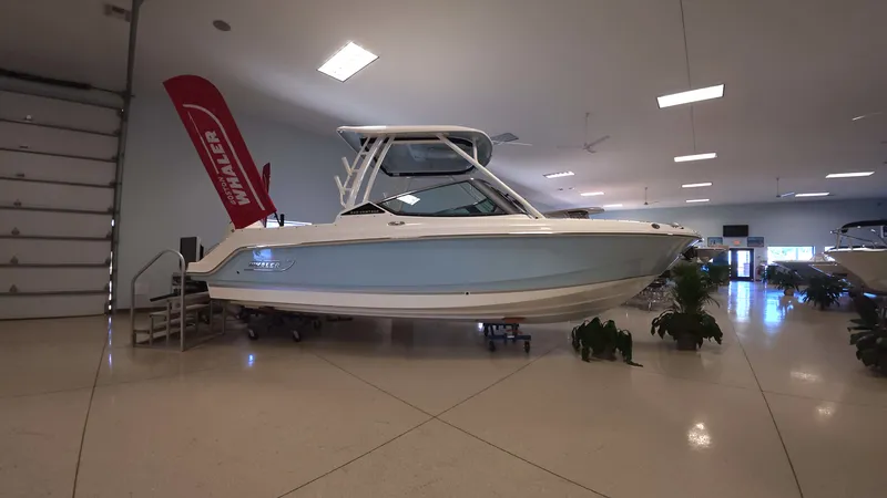 Slide: The Image of Boston Whaler 240 Vantage 2026 - 2