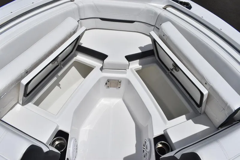 Slide: The Image of Blackfin 232 DC 2023 - 50