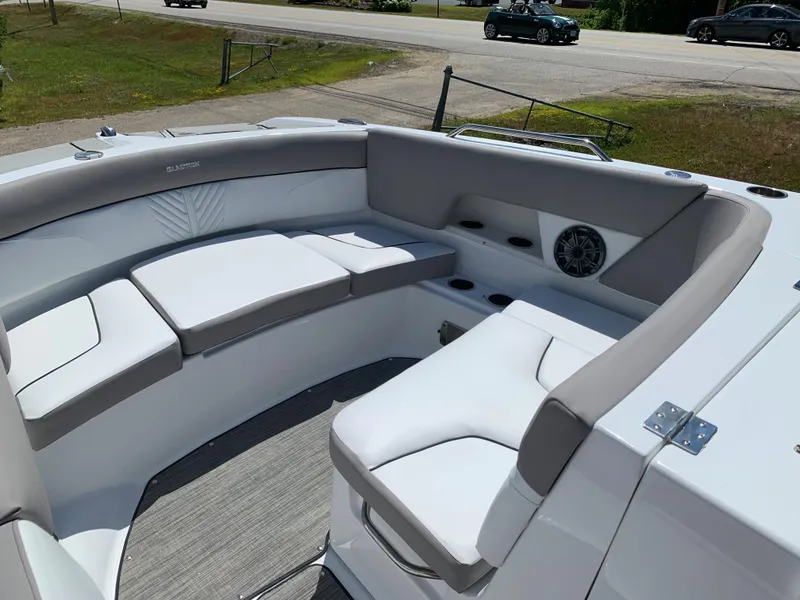 Slide: The Image of Glastron GTD 245 2023 - 53