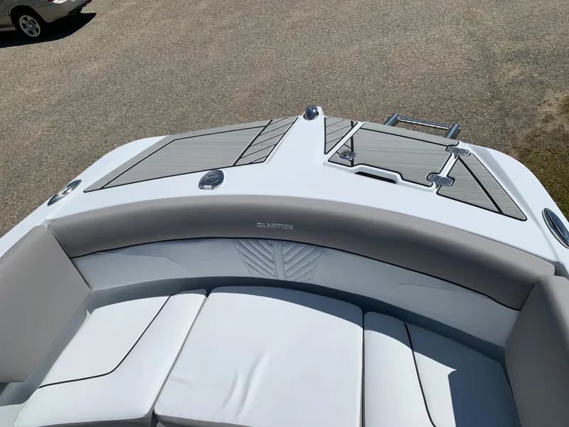 Slide: The Image of Glastron GTD 245 2023 - 64