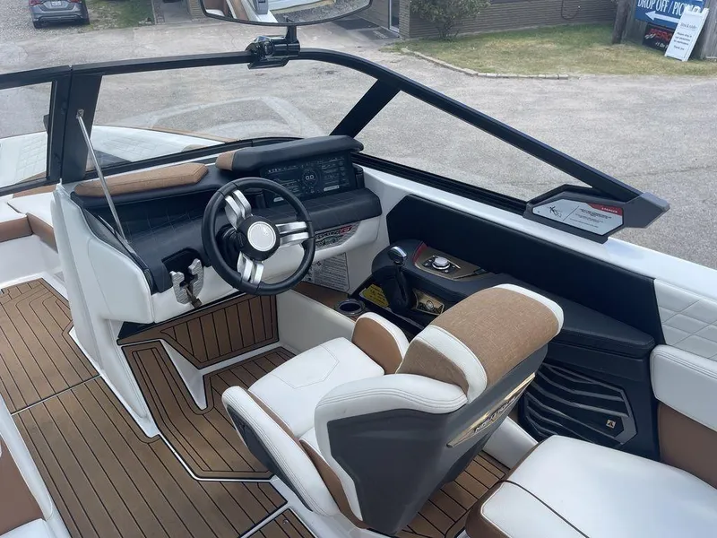 Slide: The Image of Nautique Super Air Nautique G23 2021 - 6