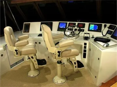 Slide: The Image of Photo 4 - 4