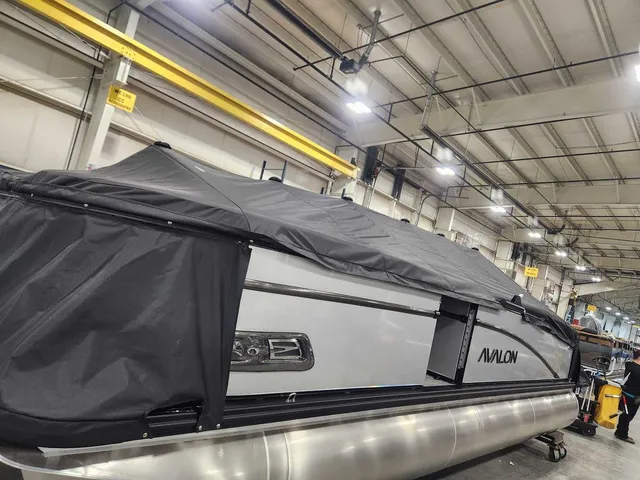 Slide: The Image of Avalon 2385 25 Catalina QLS 2026 - 9