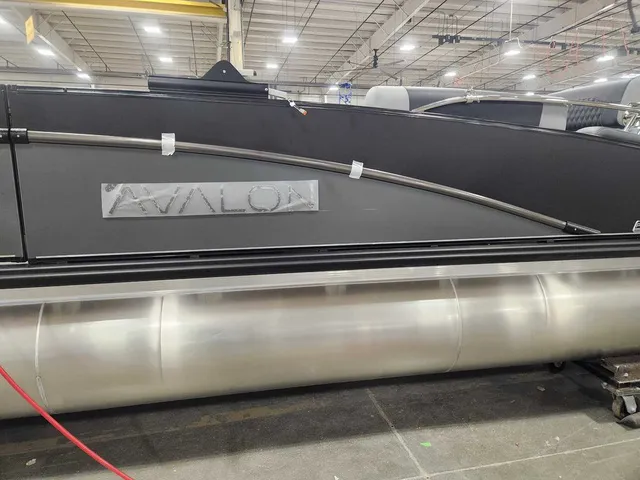 Slide: The Image of Avalon 2385 25 Catalina QLS 2026 - 3