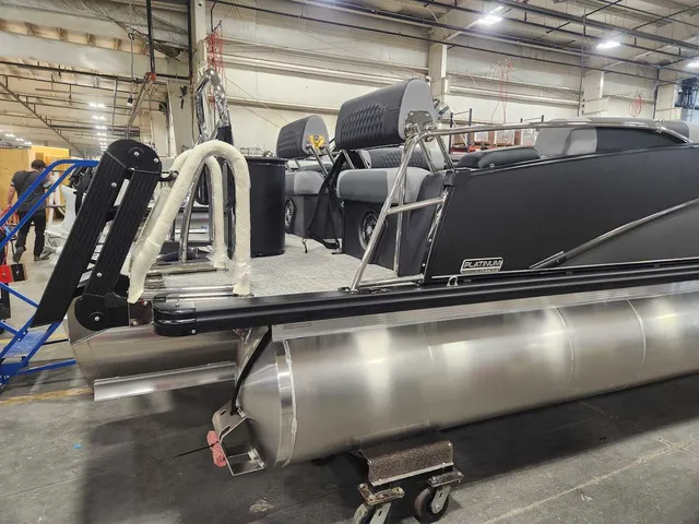 Slide: The Image of Avalon 2385 25 Catalina QLS 2026 - 4