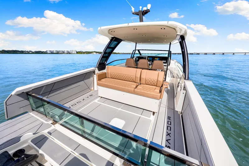 Slide: The Image of Saxdor 320 GTO 2026 - 18