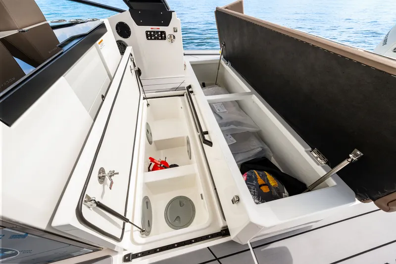 Slide: The Image of Saxdor 320 GTO 2026 - 39